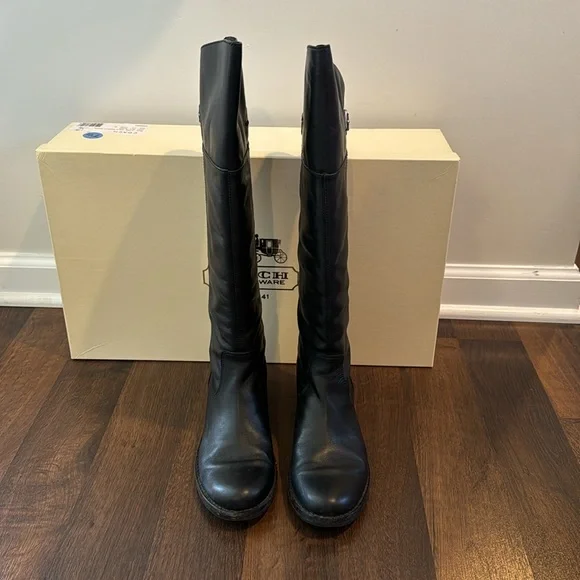 Coach Boots - Picture 2 of 9